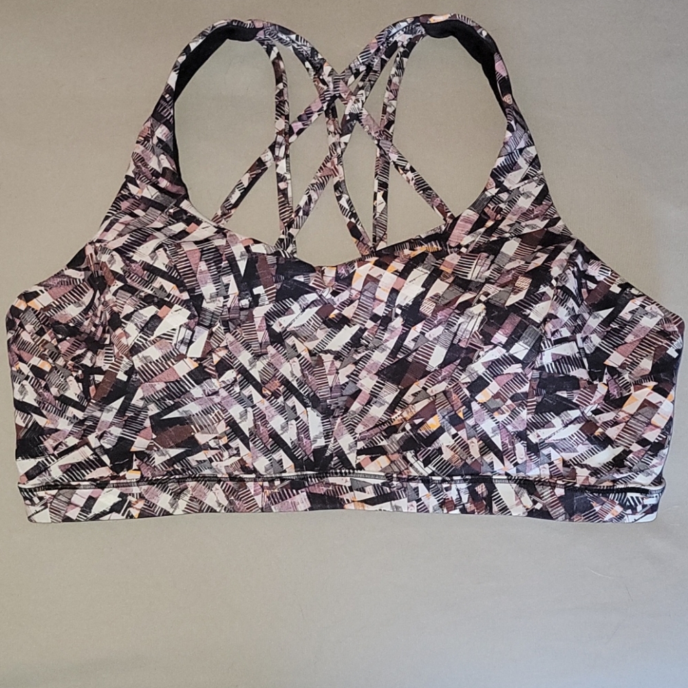 Lululemon Free to Be Serene Bra